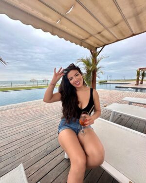 Samantha Grey Instagram - Más fotos porque así dice Benito… 

Mentalmente aquí 🫣