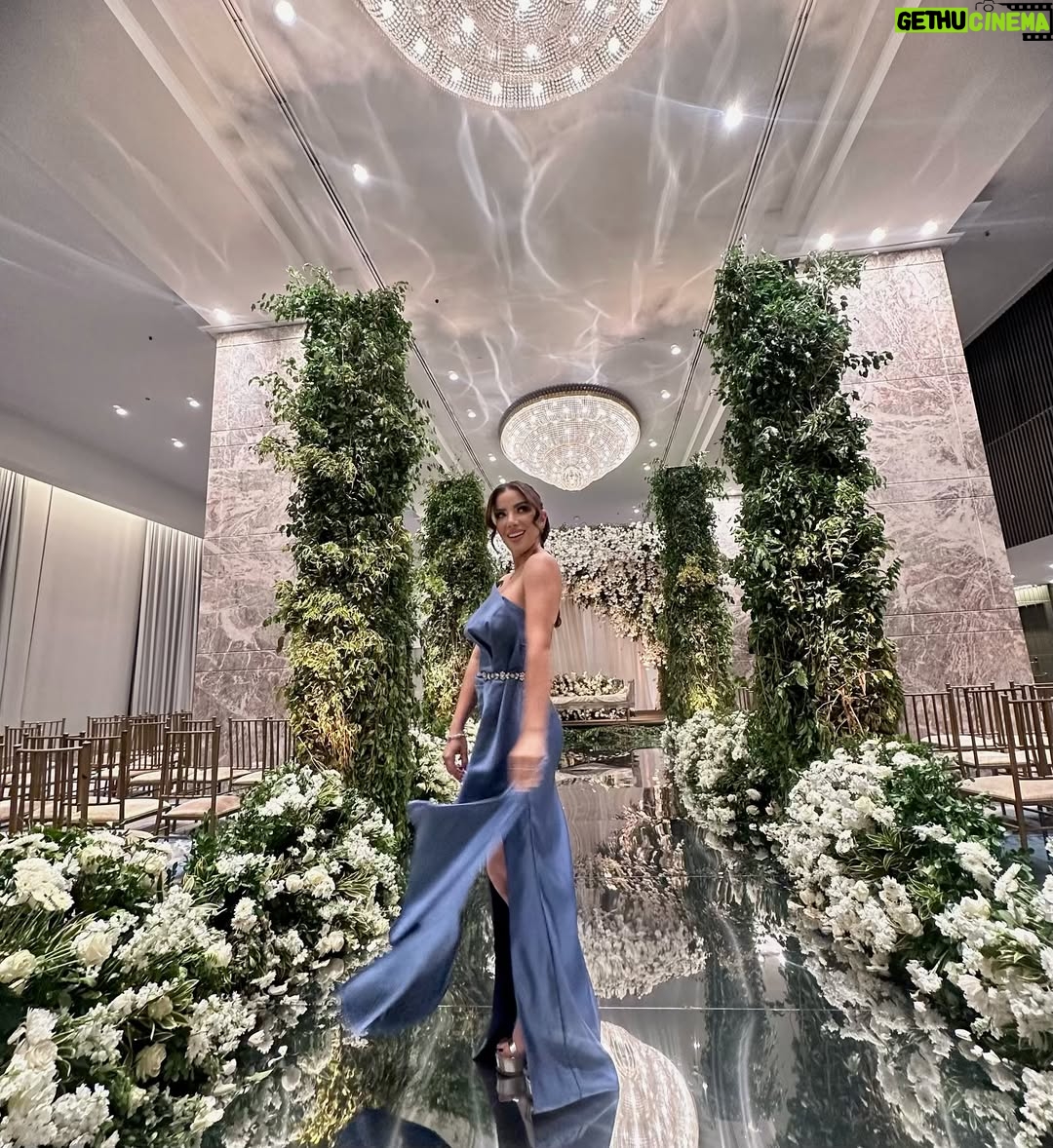 Samantha Grey - 24.7K Likes - Wedding Vibes 🤍 The Look 👀
DRESS @hb_vestidos
MUA. @marciamakeup
HAIR. @danielahairpro