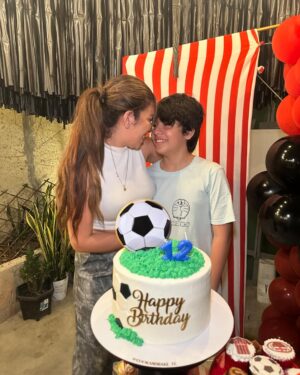 Samantha Grey Instagram - Recap de mis cumpleañeros Géminis !! Nito y Dome !! 

Mucha fiesta para mi, recién estoy resucitando 👀