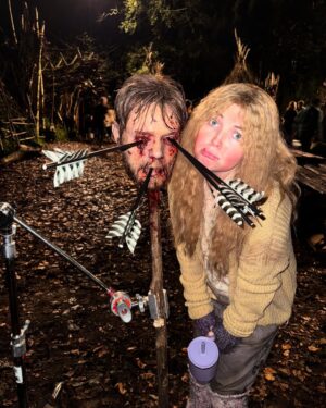 Samantha Hanratty Instagram - FINAL EPISODE OF SEASON 3 is out! I still haven’t watched it all the way through because I’m in denial about some things that happen and need to be emotionally prepared 🫀😭 I hope you all have loved this wild season! Cheers to a season 4 hopefully 🤞 #yellowjackets