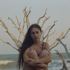 Samia Finnerty Instagram - Bloodless out now ❤️
produced by @normalparents @lupin 
w help from @raffaella @lupin @normalparents @bristonmaroney @whistlerisaiah @brotherkenzie @christianleehutson @sisterjamesmusic 
@sorenburkum @joeyhayscarl @brettbullion @sam_calvoro @henrycbreen @alexfarrar @davetrumfio