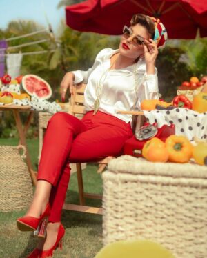 Samira Said Instagram - بس يا كداااب ❤️
#كداب

Creative Direction: @nidalhani 

Photography: @aminesmail.at 
Art Direction: @sarahhesham_artdirector 

Styled & Dressed by: @touficalhassancouture 
Makeup Artist: @amiraelmalky 
Hair by: @hamomohsen 
Jewelry: @amazjewellery.eg 

Shoot Production: @taglinemena
