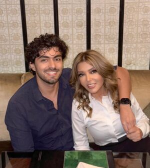 Samira Said Instagram - ايه.. بعد حبك ايه.. ❤️❤️
@shadynaboulsy
