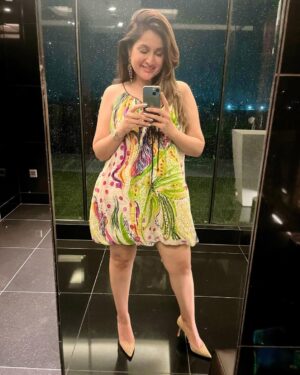 Sampada Vaze Instagram - You’re cute! 
Can I keep you forever?