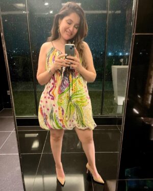 Sampada Vaze Instagram - You’re cute! 
Can I keep you forever?