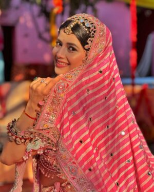 Samridhi Shukla Instagram - Waiting for my ranjha to say this to me ❤️🥹