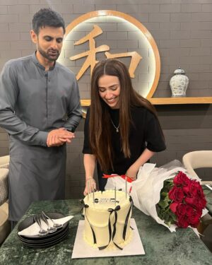 Sana Javed Instagram - You’re truly God sent ✨Thank you for making my birthday so magical. I love you more than words can say 🫶🏻🫂
@realshoaibmalik