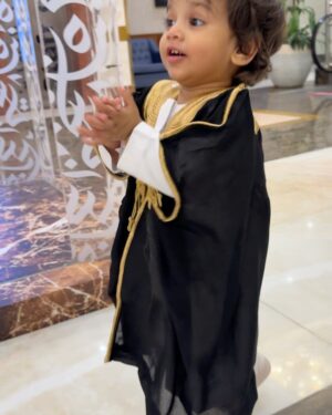 Sana Khan Instagram - Eid Mubarak 🌙💫

Taqabbalallahu Minna wa Minkum.
May ALLAH accept from us and from you"

May ALLAH bless you with peace, Good Health, Happiness, and Prosperity on this Blessed Occasion♥️🤲🏻

Abaya @hayabysanakhan 

JazakAllah Khair @alkhalidtours for such amazing experience 🙌🏼

#sanakhan #anassaiyad #eid #2025 #umrahwithakt