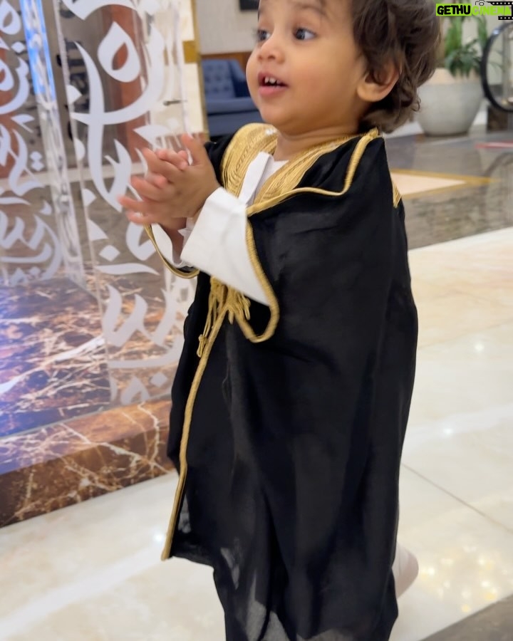 Sana Khan - 629.4K Likes - Eid Mubarak 🌙💫
Taqabbalallahu Minna wa Minkum.
May ALLAH accept from us and from you"
May ALLAH bless you with peace, Good Health, Happiness, and Prosperity on this Blessed Occasion♥️🤲🏻
Abaya @hayabysanakhan
JazakAllah Khair @alkhalidtours for such amazing experience 🙌🏼
#sanakhan #anassaiyad #eid #2025 #umrahwithakt