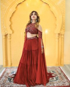 Actress Sana Raees Khan HD Photos and Wallpapers April 2025