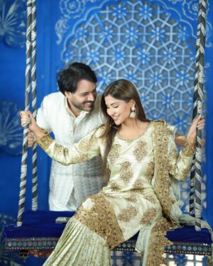 Sana Sultan Instagram - Eid mubarak aap sabko! Sending bohot saari duaein aur mohobbat🥰🫰🏻 
Super special Eid for Wajid ji & me🪬❤️
Special occassion so wearing this beautiful outfit from my fav @asbaabofficial ❤️
