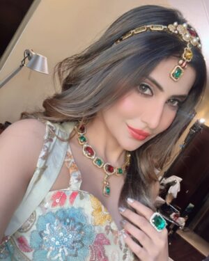 Sana Sultan Instagram - Few Fav Selfie of your Aala Girl🥰🫰🏻🧚🏻‍♀️