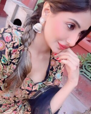 Sana Sultan Instagram - Few Fav Selfie of your Aala Girl🥰🫰🏻🧚🏻‍♀️