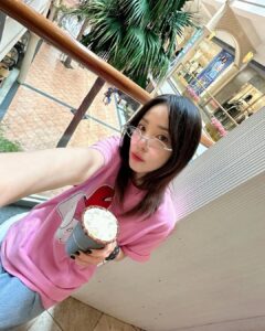 Actress Sandara Park HD Photos and Wallpapers October 2025