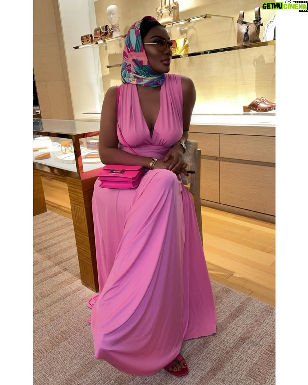 Sandra Ankobiah - 12.3K Likes - Find your happy place, and live in it.