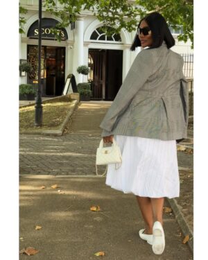 Sandra Ankobiah Instagram - Live. Love. London

Cc @tinahjo 🤍

@chanelofficial bag sourced by @lena_luxe_