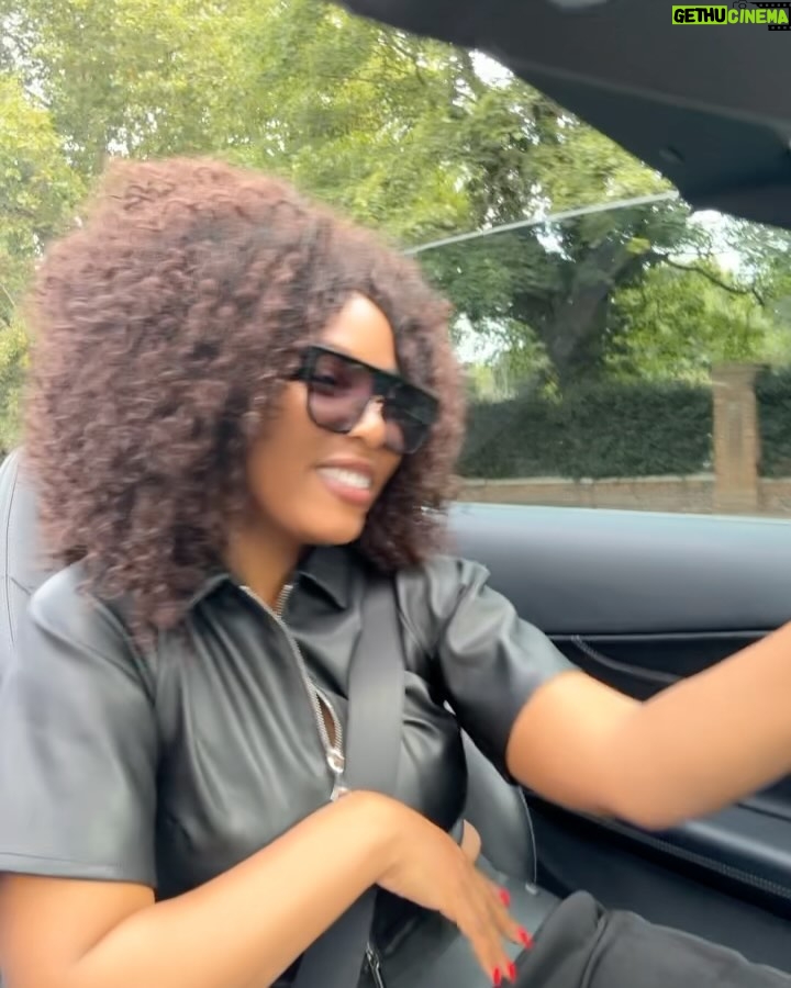 Sandra Ankobiah - 14.5K Likes - Live. Love. London
Cc @tinahjo š¤
@chanelofficial bag sourced by @lena_luxe_