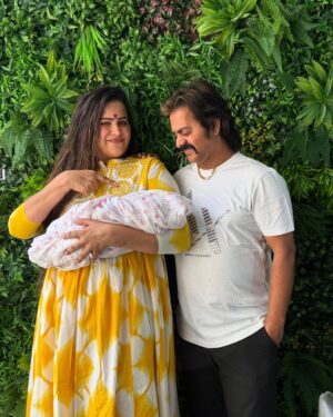 Sangeetha V Instagram - Happy Tamil new year frds ❤️❤️celebrating our first function with our princess 👸👸