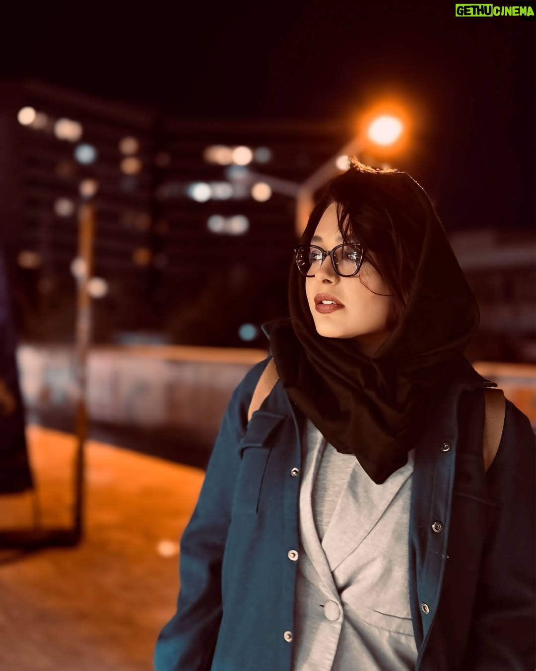 Sania Salari - 25K Likes - خواب دیده ام خانه ای خریده ام
بی پرده ، بی پنجره ، بی در ، بی دیوار
هی بخند !
بی پرده بگویمت.:
چیزی نمانده است
من چهل ساله خواهم شد .
#سید_علی_صالحی
عکس ها .....حتما که
@asalmoj73