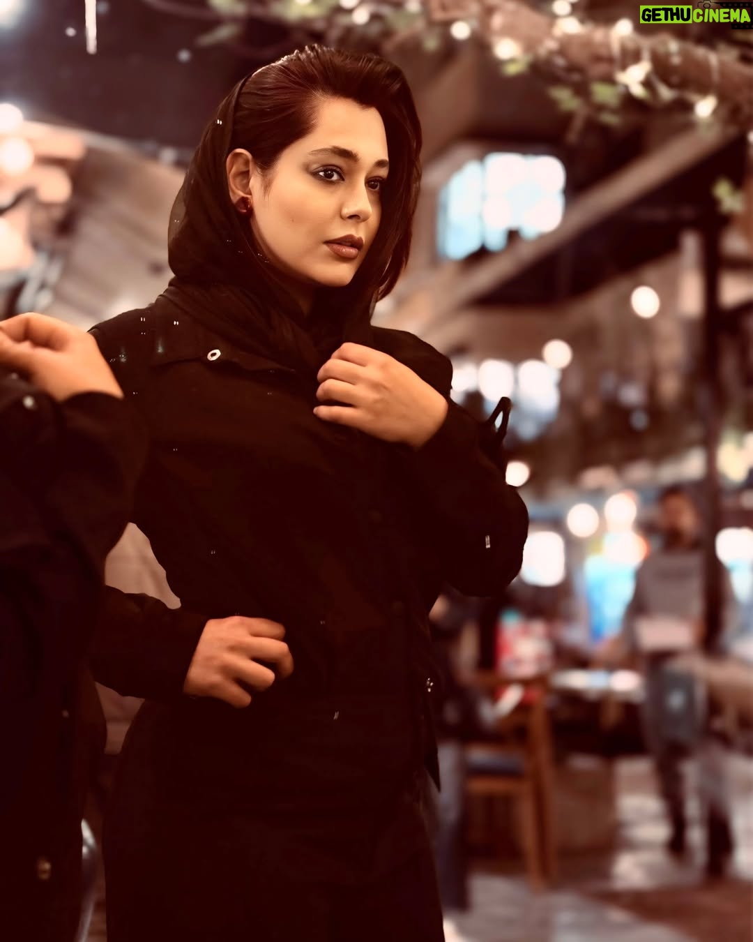 Sania Salari - 18K Likes - یکی جویم، یکی گویم، یکی دانم، یکی خوانم
فروردین ماه ۱۴۰۴
عکس
@asalmoj73