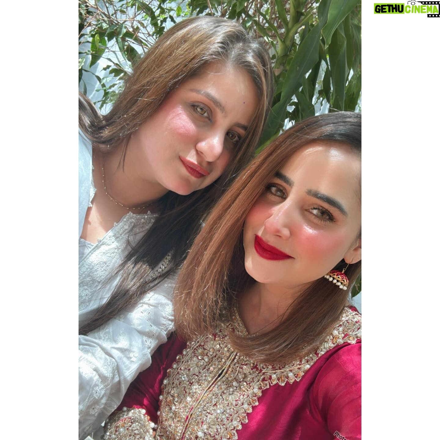 Saniya Shamshad - 10.2K Likes - Arre bhaisahab, laal to kuch zyada hi ho gaya na! 😬🤭
#eid2025