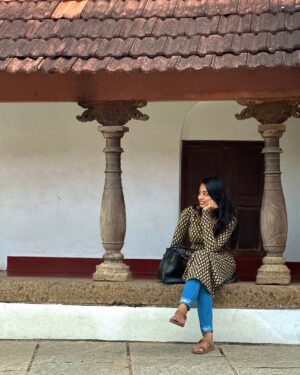 Sanjana Instagram - Just as Living is an art 🖤🫶🏻✨

#dhakshinachitra