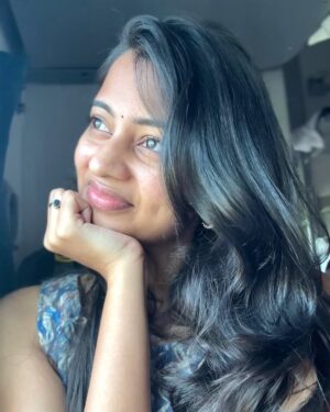 Sanjana Instagram - Trains and good times…🖤✨

#trainjourney #travel