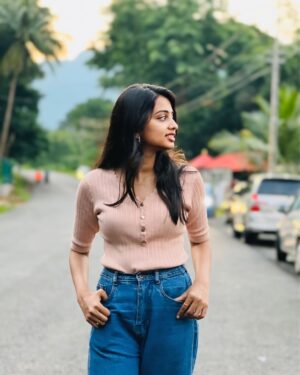 Sanjana Instagram - 🌿🌸

#kerala
