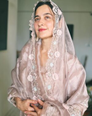 Sanjeeda Sheikh Instagram - Eid Mubarak ❤️ 
Wearing @anfa_couture