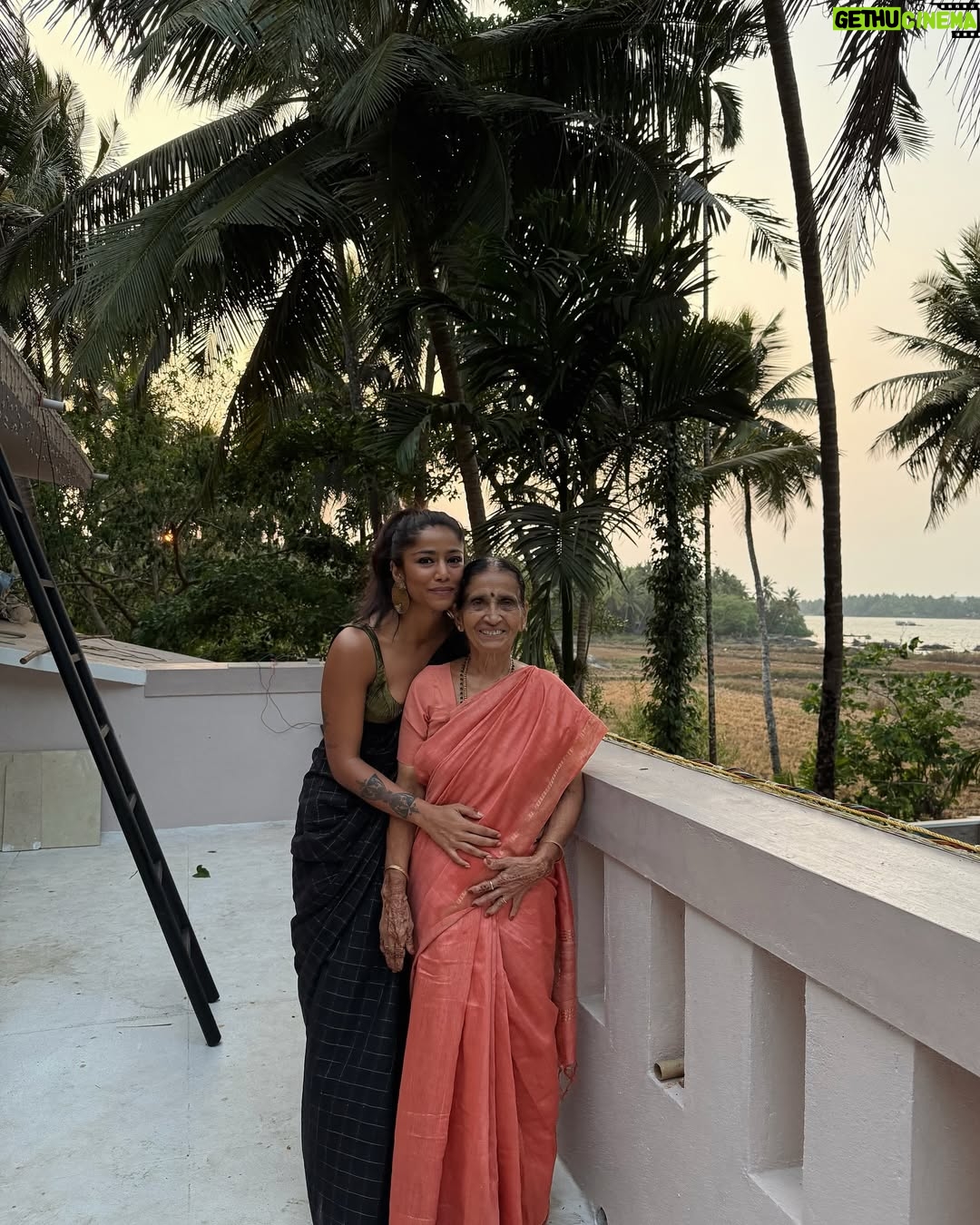 Santoshi Shetty - 6.9K Likes - a bit of my urru 🥥🥹🌸✨
I revisited Mangalore after a long time — a place where I spent most of my childhood summer vacations, visited temples with my grandma, cribbed about the heat, squeezed in lots of playtime, and indulged in kori roti and gadbad ice cream all the time. Uff, nostalgia hit me hard! My heart is overflowing with love and gratitude for this place and everything it has given me. Thank you for the soul & core memories and for all the grounding 🩵✨