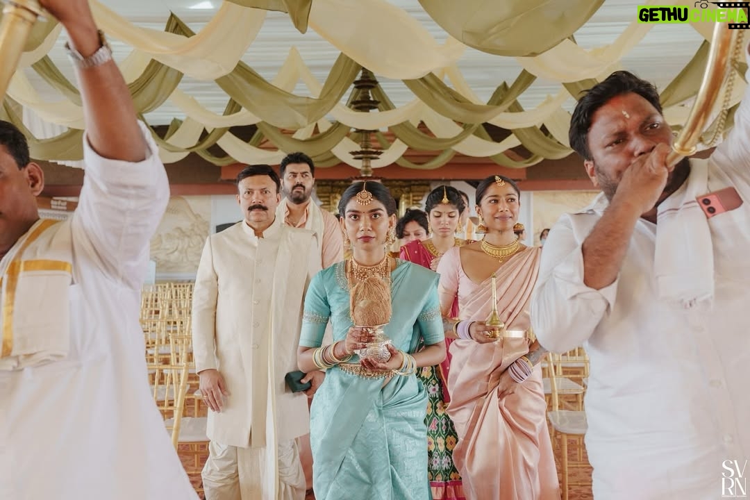 Santoshi Shetty - 6.6K Likes - Postcards from my Bhai Ki Mangalorean Wedding 🥹😍✨
Congratulations my babies @siddharth.shetty & @ridhima.shetty ❤️🦋💫