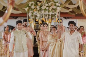 Santoshi Shetty Instagram - Postcards from my Bhai Ki Mangalorean Wedding 🥹😍✨

Congratulations my babies @siddharth.shetty & @ridhima.shetty ❤️🦋💫