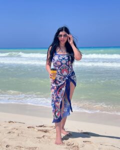 Actress Sara Abdulrahman HD Photos and Wallpapers August 2024