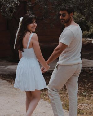 Sara Abi Kanaan Instagram - 🤍
•
Hair @georgeselmendelek 
Bow @frecklesnflares 
For everyone asking about the shoes @comostore @windsorsmith 😍
📸 @marcmarounphotography