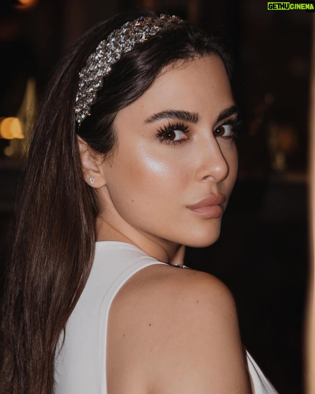 Sara Abi Kanaan - 88.9K Likes - 🤍🤍
•
Taking @bbloomed.lb everywhere 
•
 @marcmarounphotography
