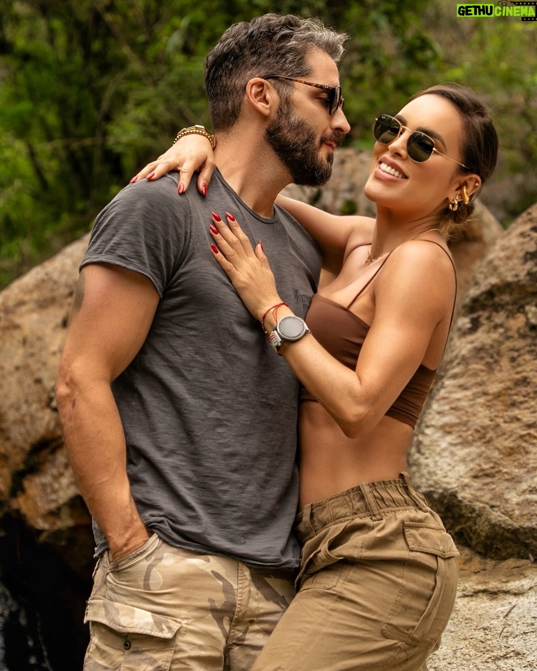 Sara Corrales - 98K Likes - Un año juntos celebrando todas nuestras inolvidables locuras y experiencias 😂 Gracias papacito mío por llenar mis días de amor, risas y los mejores momentos de mi vida. No puedo esperar por todo lo que se nos viene. Feliz primer aniversario, mi amor, ¡esto apenas comienza! ❤️✨. @damianpasquini