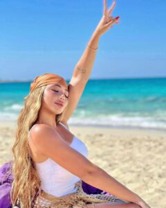 Sarah Ahmed Salama Most Liked Photos and Posts