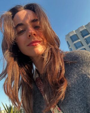 Sarah Desjardins Instagram - a little bit of everything these last few weeks.
long walks, fancy outfits, amazing friends I took no pictures with, big shifts, 10 dollar coffees, a nancy meyers house, father/daughter time, joy, connection, emotional overload and lots of gratitude holy heck!! and thankfully in the end I found my way back to my own bed ☺️