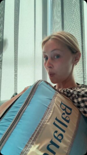 Sarah Gadon Instagram - Spent a glorious afternoon @trovewellbeing and I will 1000% be heading back there. Had my first session with a naturopath and I’m very excited to get my blood work back and start this journey. Especially after developing a postpartum thyroid condition. I did the sauna and cold plunge (not very elegantly 😂), the lymphatic compression suit as well as time on the PMF mat in the salt cave. Felt like heaven on earth. 🤍