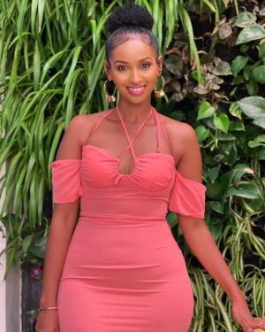 Sarah Hassan Instagram - 🧡🧡🧡
📸 @wanjikustephens 
💄 @vivian_the_makeupartist