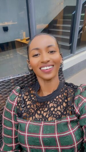 Sarah Hassan Instagram - Ati Managu🤣🫣

Just had to🔈
🎙️: @mrmbalamwezi