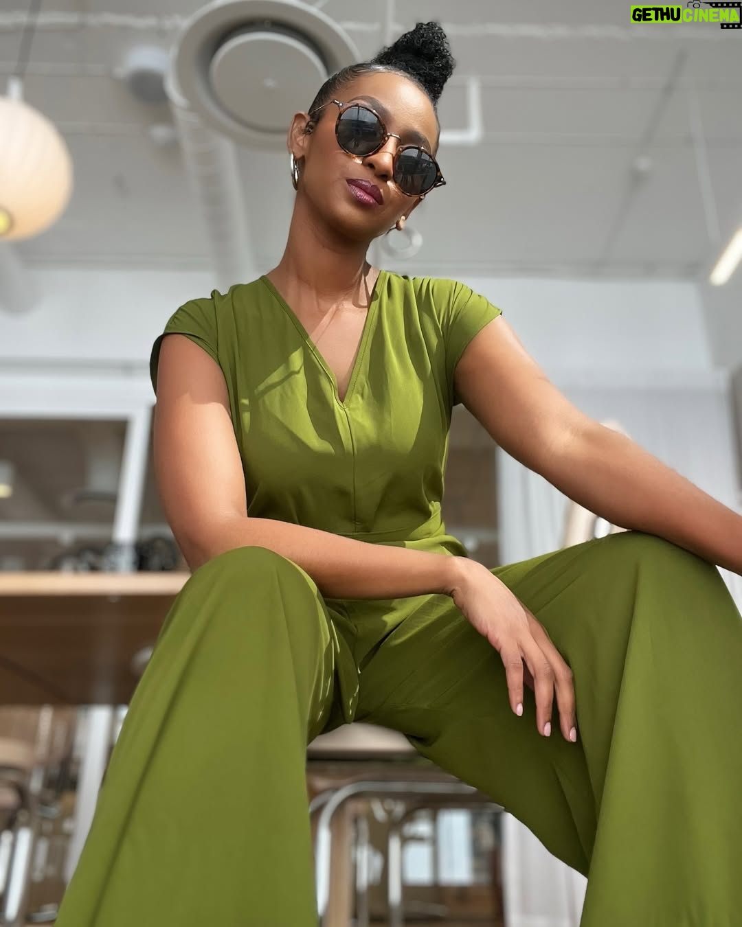 Sarah Hassan - 38.1K Likes - Couldnāt pick one so you get a fewš¤š«£š
Itās been such a fulfilling and incredible 5days in Jozi thanks to @africacreativeagency ā¤ļøš„¹ My heart is happy!!
š«š«š«
Face beatš by the talented @carolinegreeff š„°
Also, the lighting at the ACA offices is š„°šš¾ took the pics with the help of the 3sec timerš«£š¤