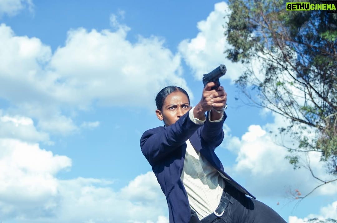 Sarah Hassan - 45.3K Likes - I absolutely love how Amazing & Badass Detective Makena isšŖš¾šš¾
BTS pic from a scene in Ep 7 of #CrimeAndJusticeShowmax
Stills photography by @pekatphoto