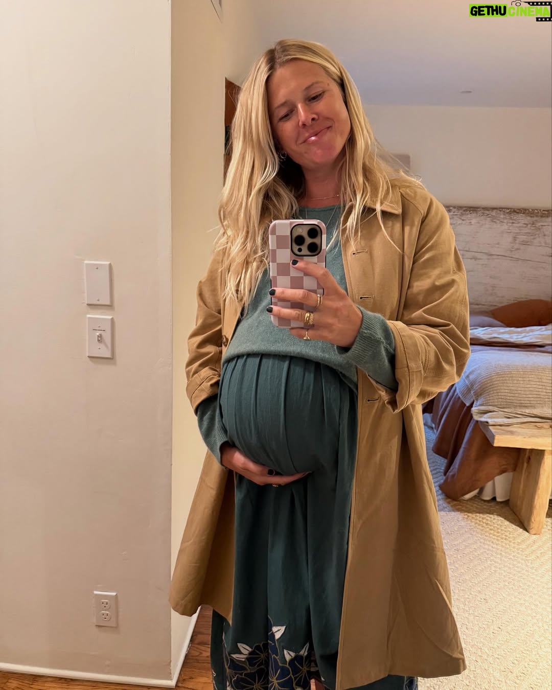 Sarah Wright - 4.1K Likes - Our Dazey Dream circle is back and happening April 28th at 3pm pst which means it is 8am AEST in Australia !!
âŁ
We hope that means you can join us for our first one for 2025 and falling on a new moon, weâre aligning with all the Universal energies to get mystical, wild and woo woo, up-levelled AF and intentional as we call in our GREATEST YEAR YET â¨âŁ
⣠Connect with other like-minded Dazeys as we harness the collective energy to amplify our intentions and bring them to life. And bring your manifesting vision board to life with @onceuponapp! Weâre so excited to see you guys there!!! Secure your spot at yourzenmama.com (click on the tab for âDazey Dream Circle)âŁ
âŁ
#yourzenmama #manifesting #visualization
