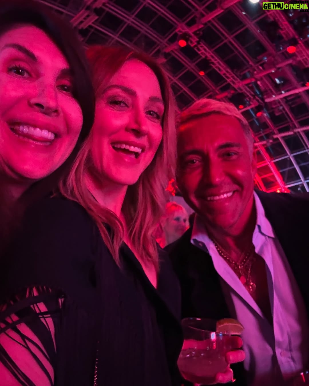 Sasha Alexander - 7.9K Likes - @clarinsusa #clarins ICONS event @academymuseum💋 and a little fringe