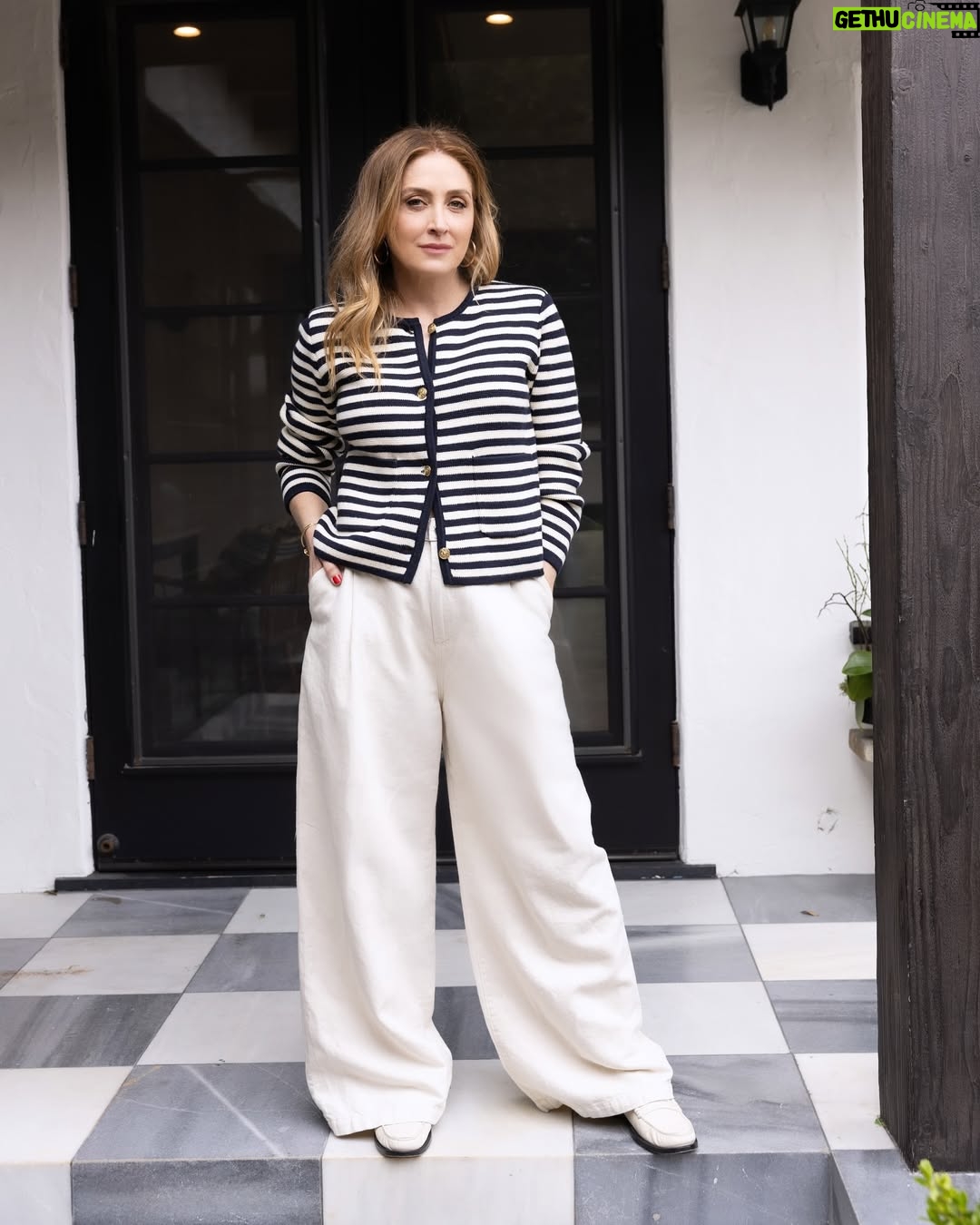 Sasha Alexander - 7.9K Likes - Just a girl with a head full of ideas and a fresh to-do list. Spring, let’s go! 🌸