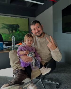 Seda Bakan Instagram - Hayatımda başıma gelen en güzel şey sensin. 
Her şey senin sayende oldu... 
Seni çok seviyorum ve çoook seviliyorsun ❤️🙏🏼🧿
İyi ki doğdun Ali’m 🎉🎉🎉 @alierel