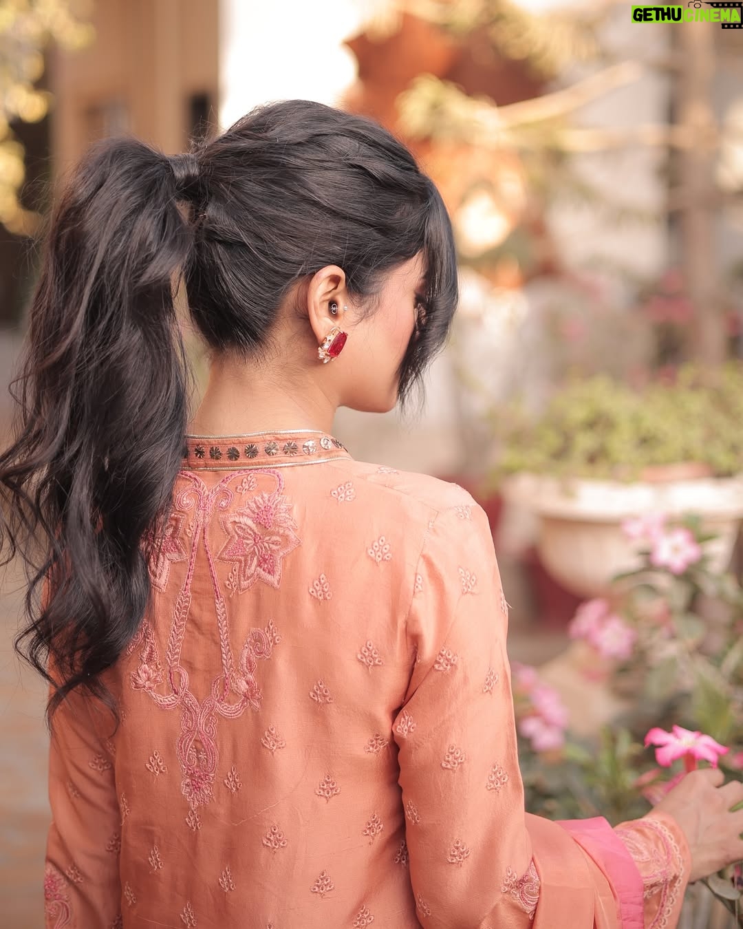 Sehar Khan - 309.3K Likes - 🌸
@farahtalibaziz
@kohar_jewel
#eidmubarakday3