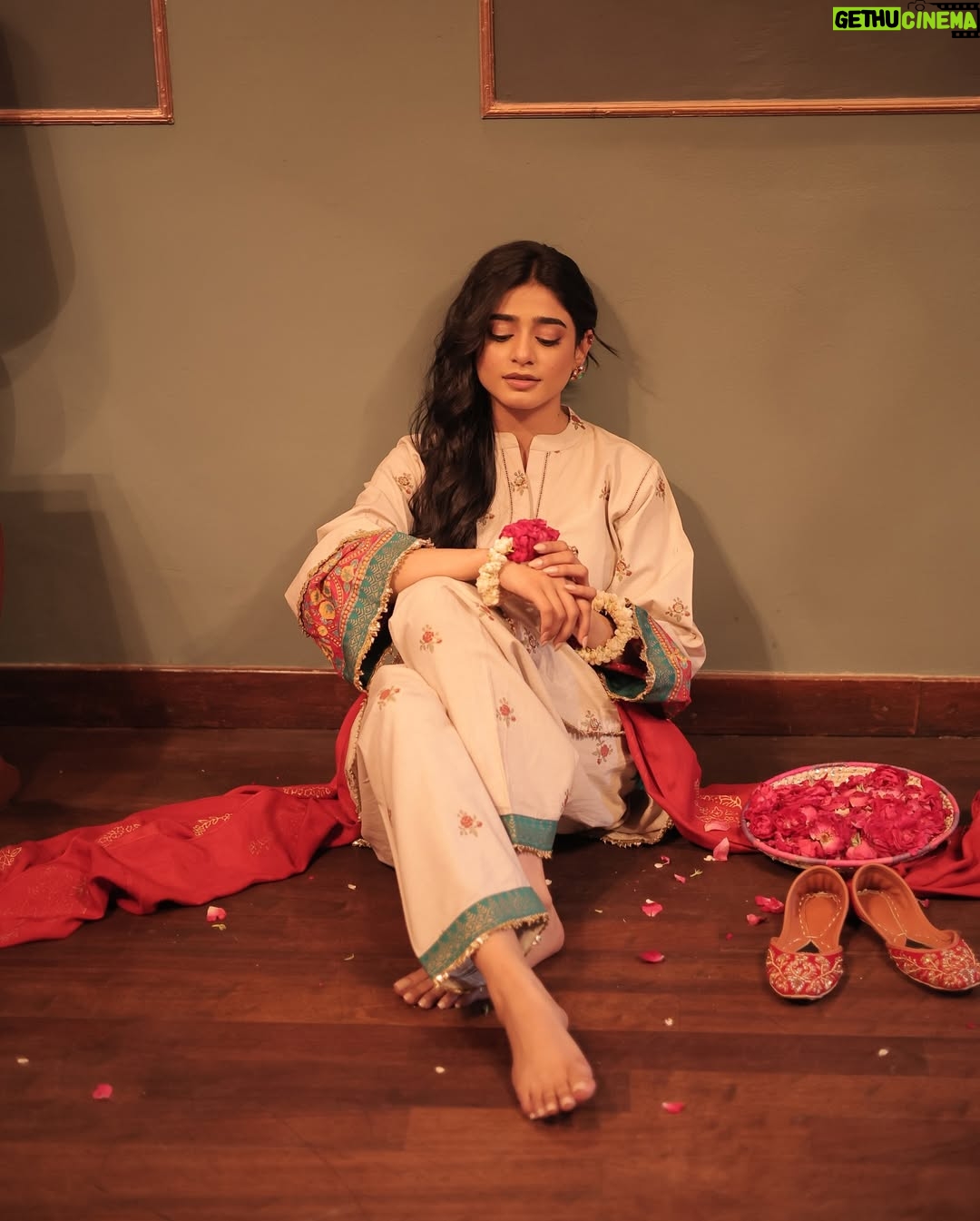 Sehar Khan - 185K Likes - CHAND RAAT MUBARAK SUBKO🌙✨🌹
@souchaj
@kohar_jewel