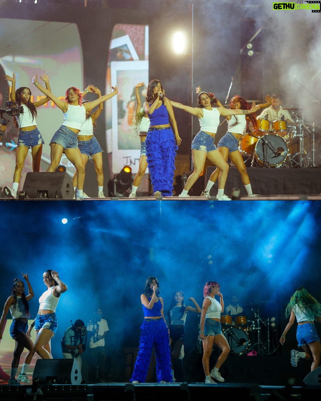 Sejal Kumar - 5.4K Likes - I’ve been writing songs for a while in my bedroom and I was soooo grateful to be able to perform them on stage do a whole pop star type set with dancers and everything 🌟 to many more in the future! Thanks @socialnationnow 🙌
📸 @dc_photoworks_
Top: @zwankeeofficial
Bottom: @_huemn
Styledby: @vailanciaaa
Style team: @thetrendby_aman